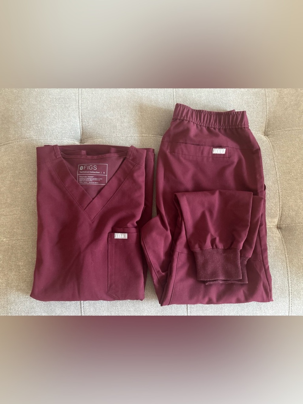 Men FIGS Burgundy Scrub Set - V-Neck Top & Jogger Pants